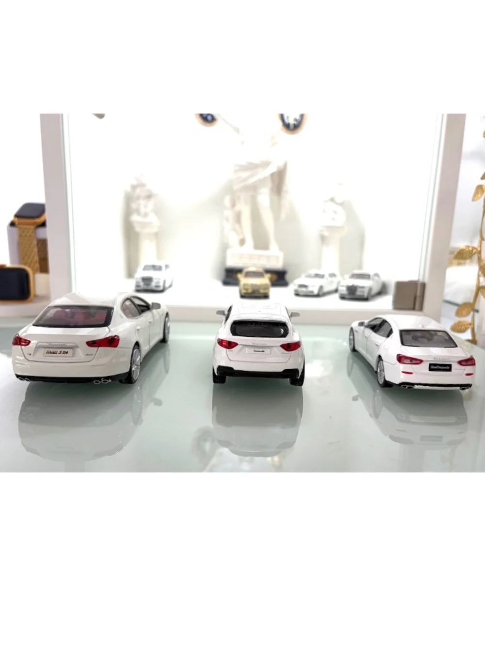 MASERATI Diecast Collection 1/32, 1/43: Levante, Quattroporte, Ghibli (NEW) $150
